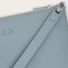 Ladda upp bild till gallerivisning, Clutch / Kuvertväska | Gråblått läder