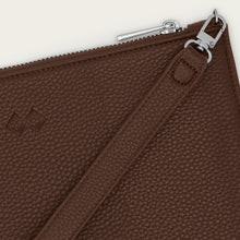 Ladda upp bild till gallerivisning, Clutch / Kuvertväska | Mörkbrunt läder