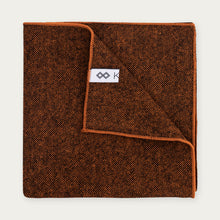 Ladda upp bild till gallerivisning, Bröstnäsduk i ull | Tegelröd