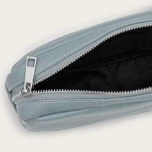 Ladda upp bild till gallerivisning, Necessär | Gråblått läder