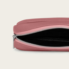 Ladda upp bild till gallerivisning, Necessär | Mörkrosa läder