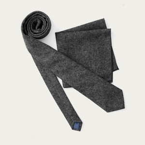 Komboset | Slips & näsduk i ull | Mörkgrå